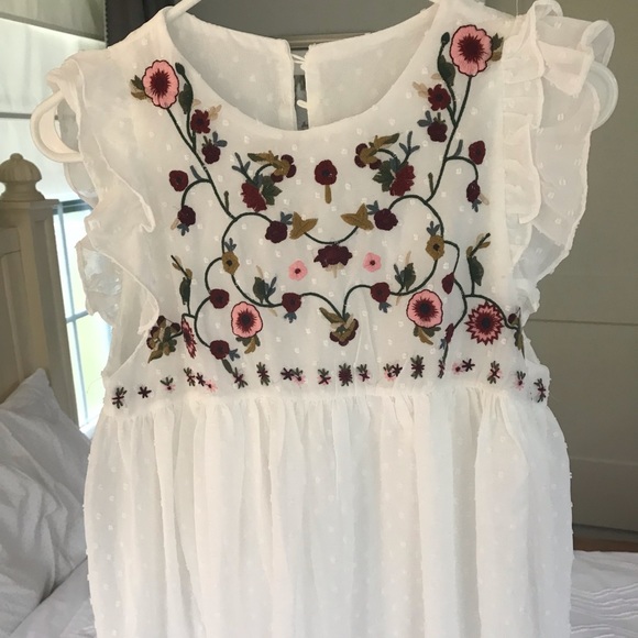 SHEIN Tops - Embroidered white top